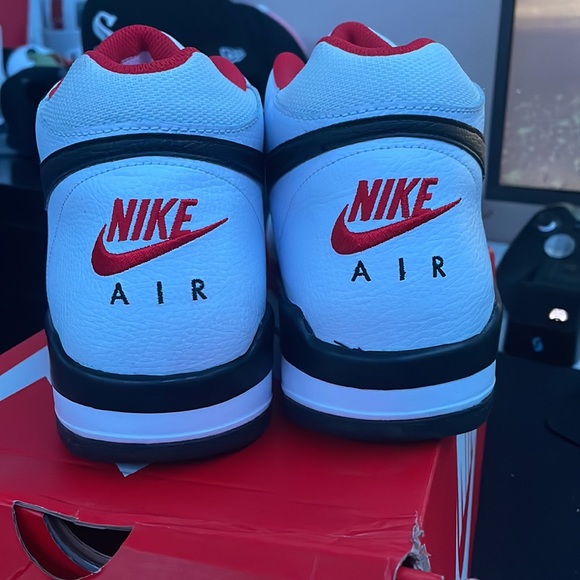 Nike Flight Legacy Size 8 Men - Picture 4 of 5